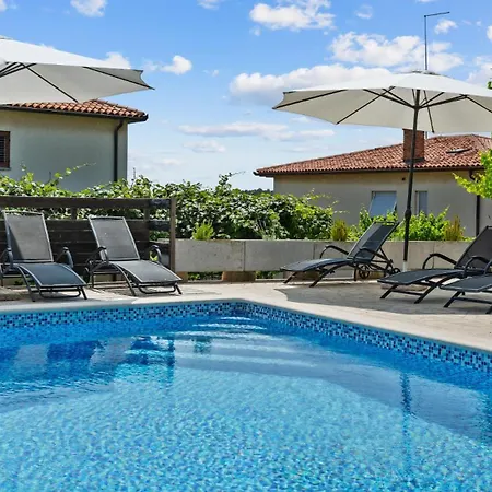 Petrinic - M By Guide Apartman *